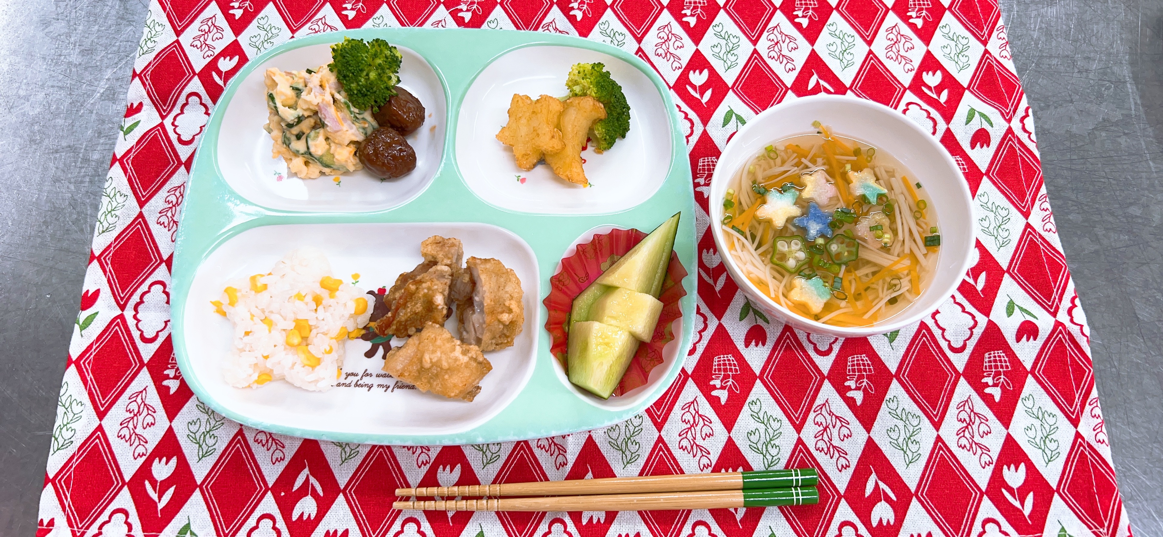 お誕生日会の給食